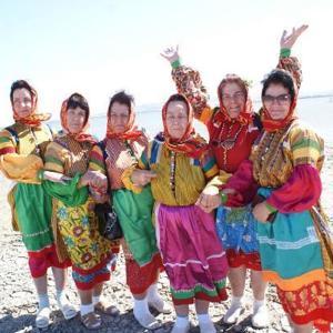 Kazak kız kardeşler doğdukları toprakları 61 yıl sonra ziyaret etti