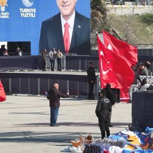 İstanbul Emniyet Müdürü Zafer Aktaş miting alanında incelemelerde bulundu