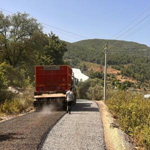 ASAT, Gazipaşada sathi asfalt yapıyor