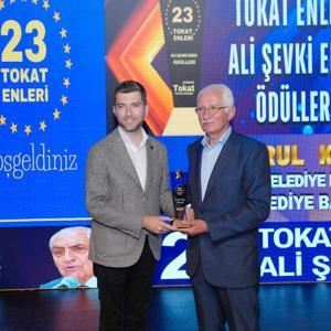 Yılın başarılı belediye başkanı ödülü Başkan Karagöl’e