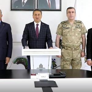 Bitlis Valisi Karaömeroğlu’ndan asayiş ve güvenlik değerlendirmesi