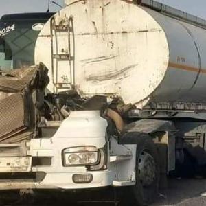 Mardin’de TIR’a arkadan çarptı tankerin kupa kısmı koptu; şoför yaralı