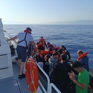 Kuşadası açıklarında 36 kaçak göçmen kurtarıldı