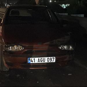 Gebzede 2 otomobil çarpıştı; 1 yaralı