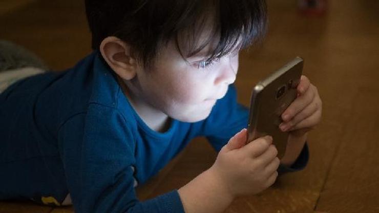 Çocuklarda ekran bağımlılığı gelişimi engelliyor