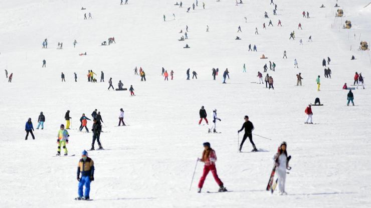 Kış turizminin gözdesine akın: Sömestirde 1,5 milyon ziyaretçi ile pistler doldu taştı