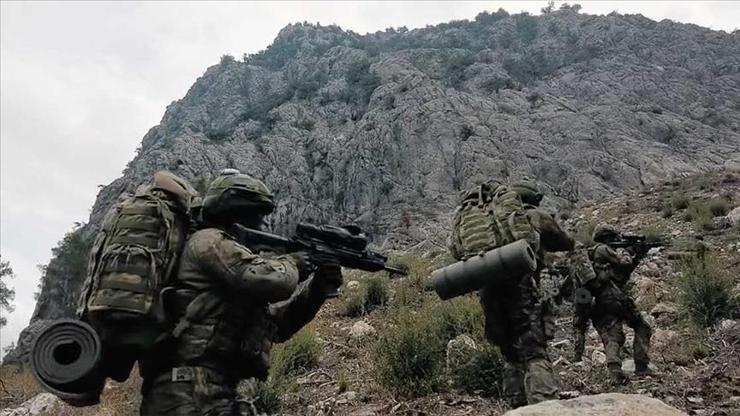MSB duyurdu: Irakın kuzeyinde 2 PKK’lı terörist etkisiz hale getirildi