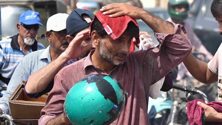Pakistanda aşırı sıcaklar  6 günde 568 can aldı