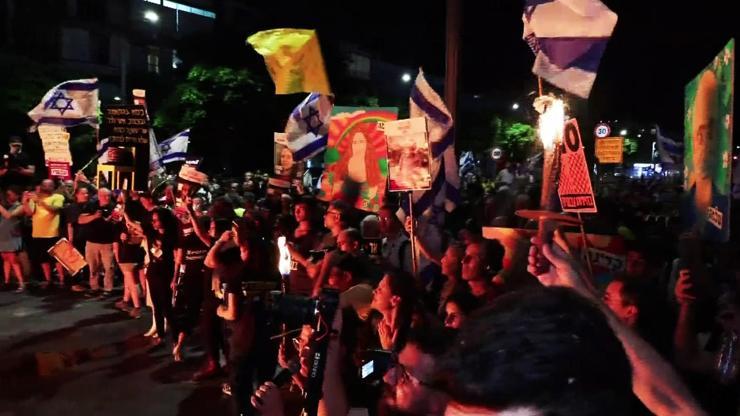 Tel Aviv’de savaşı durdurun çağrısı: Netanyahu istifa et
