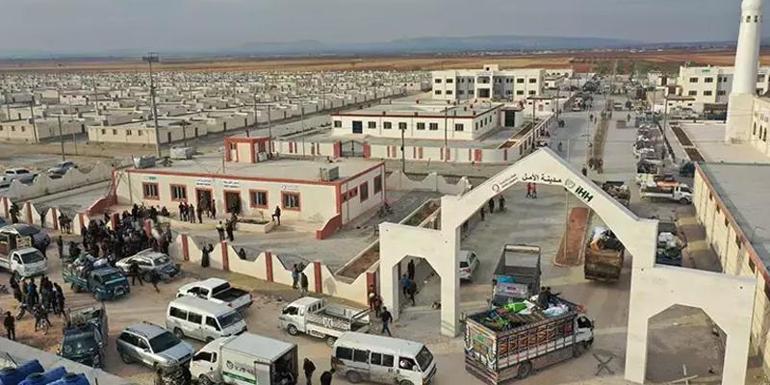 Türkiye ve Katar Suriyede ortak olarak inşa etti 10 bin kişilik umut şehri